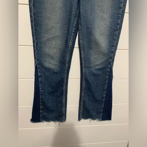 Flare PAIGE Pieced Colette Crop Jean in Kenya Distressed size 29 - Picture 10 of 16